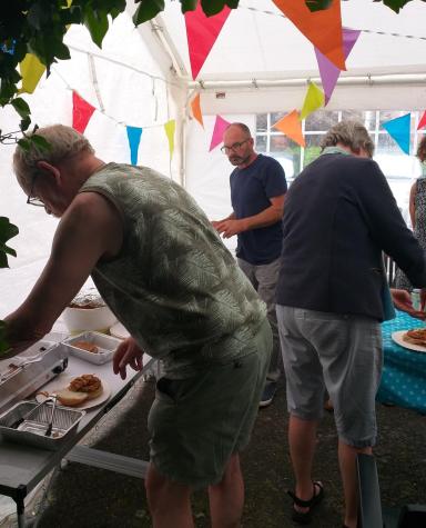 Foto 10 van 13 bij het verslag van Zomerbarbecue 2026.