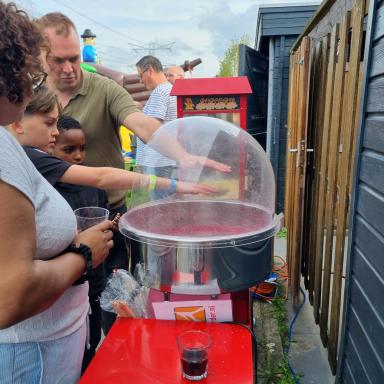 Foto 3 van 10 bij het verslag van Burendag 2026