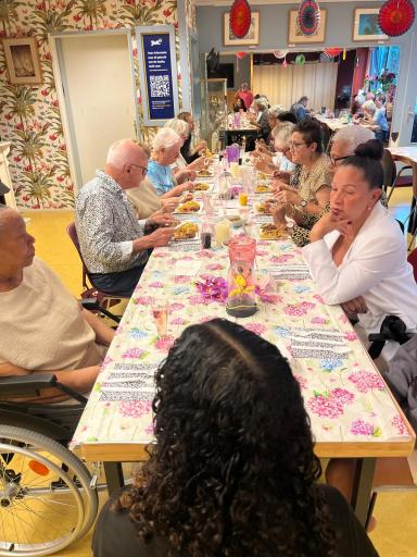 Foto 2 van 7 bij het verslag van Week tegen Eenzaamheid: Samen proeven en ontmoeten